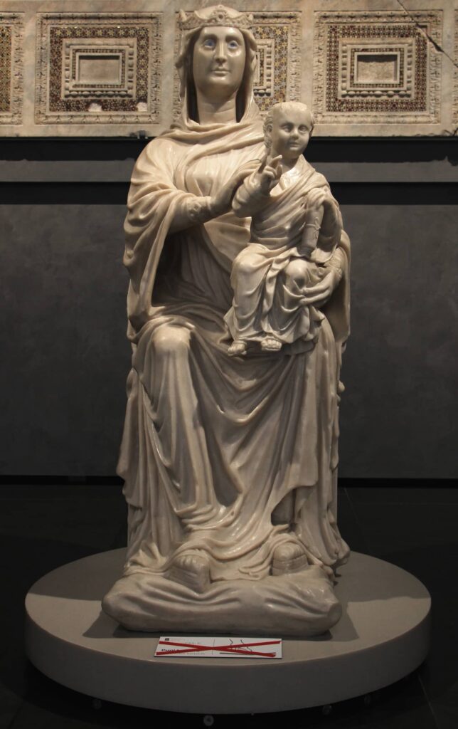 madonna ze szklanymi oczami